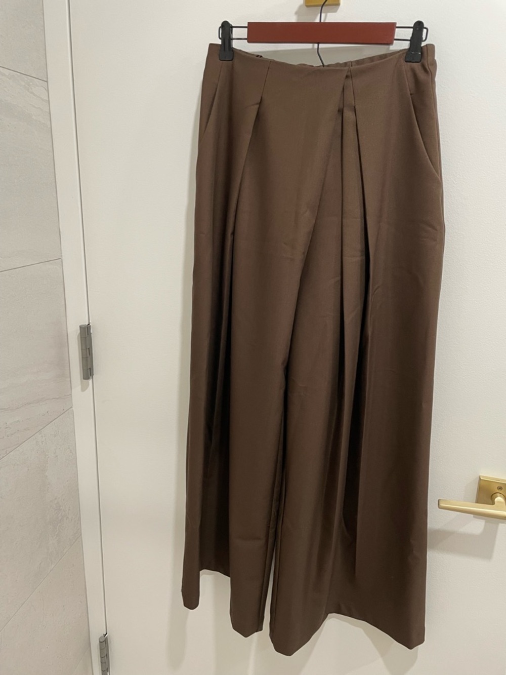 Wide-Leg Women’s Pants in Dark Brown, M